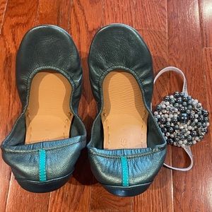 TIEKS Limited Edition Tahitian Pearl Metallic Green NIB Size 8